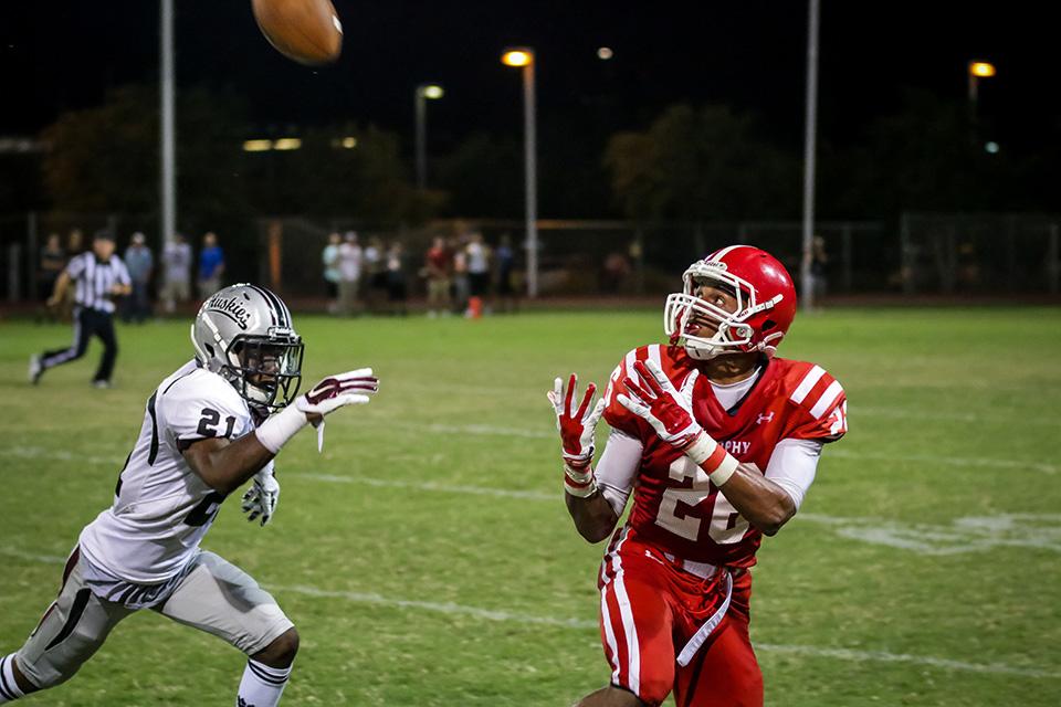 Photo by Ben Liu 15 | Isaiah Oliver 15 makes a catch against Hamilton Sept. 5. Hamilton defeated Brophy 41-6.